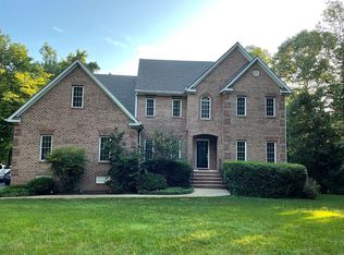 5901 Moss Creek Rd, Midlothian, VA 23112