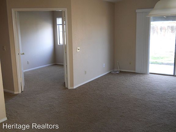3rd image of 1176 Tempe Dr