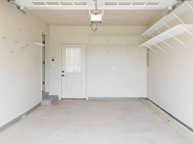 6022 Carpenter St — Photo 34