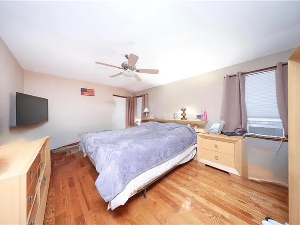 157 Exeter Street image 22 of 40