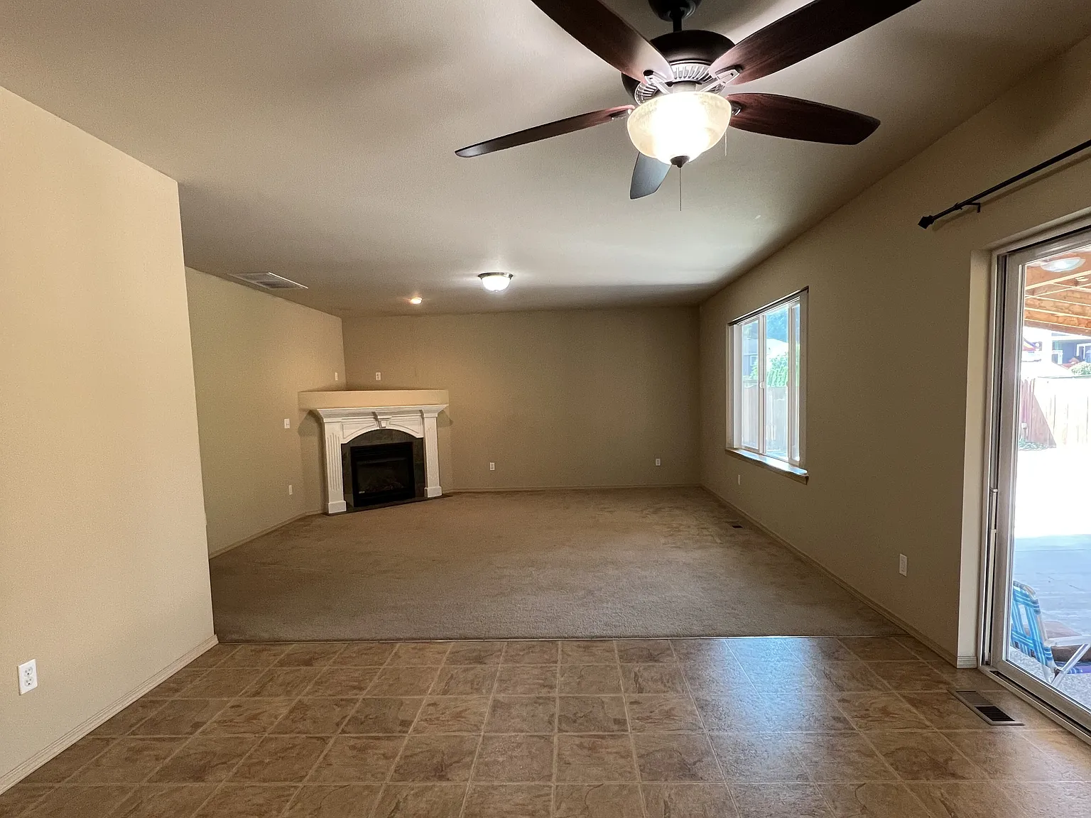 4 bed, 2.5 bath, 3012 sqft, $3,200 — Photo 4