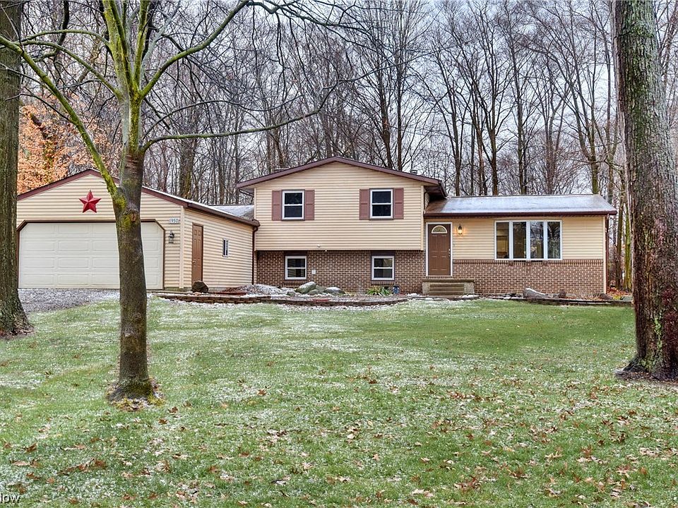 1st image of 1950 Woodland Dr
