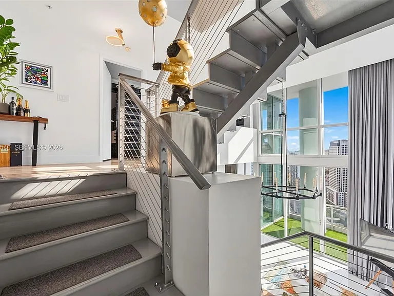 90 SW 3rd St #Penthouse 12 — Photo 5