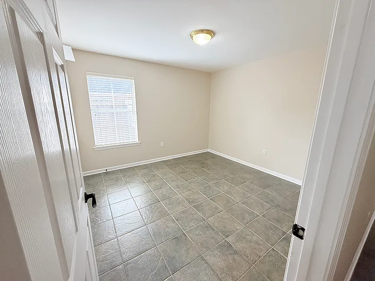 5127 Charing Way Ave — Photo 10