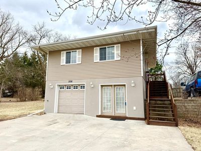 206 1st St E, Stewartville, MN, 55976