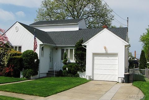 1st image of 3452 Park Ave