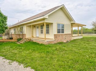 1095 Calk Rd, Tioga, TX 76271