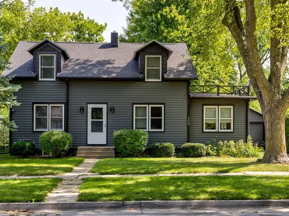 250 S Franklin Ave, Ames, IA 50014
