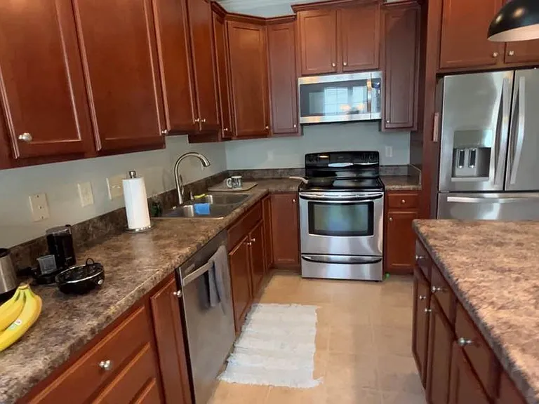 109 Windy Creek Ln — Photo 23