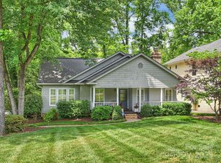 2048 Brandon Cir, Charlotte, NC 28211