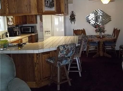 5th image of 915 F Ln