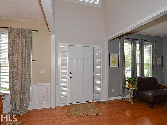 3rd image of 350 Santa Anita Ave #516