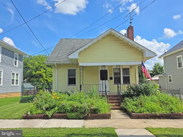 54 E Union St, Bordentown, NJ 08505