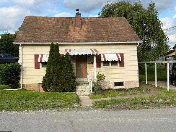 709 S Church St, Monongah, WV 26554