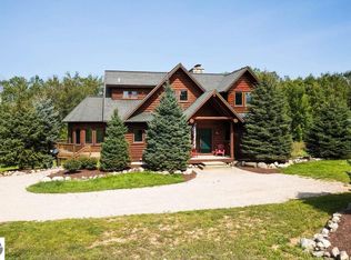 509 N Advance Rd, East Jordan, MI 49727