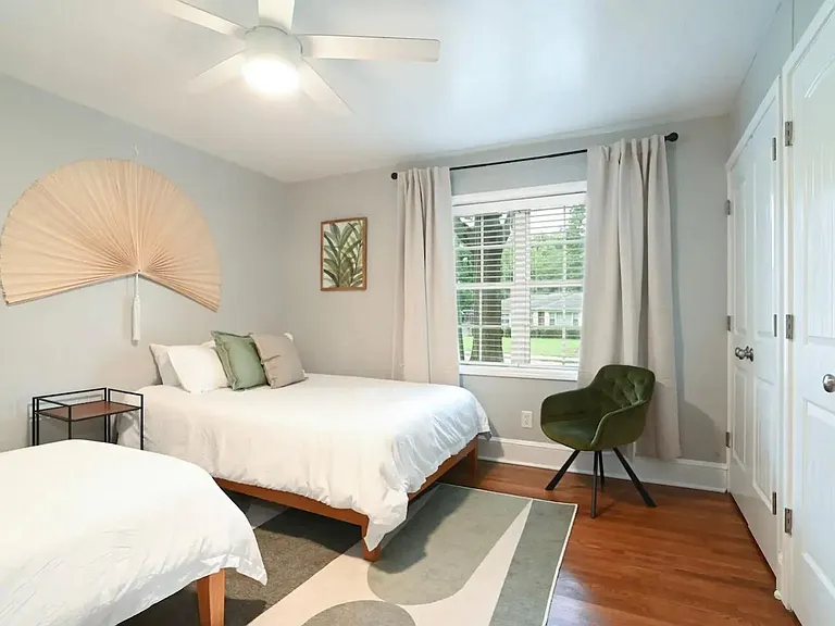 1735 Woodland Dr — Photo 15
