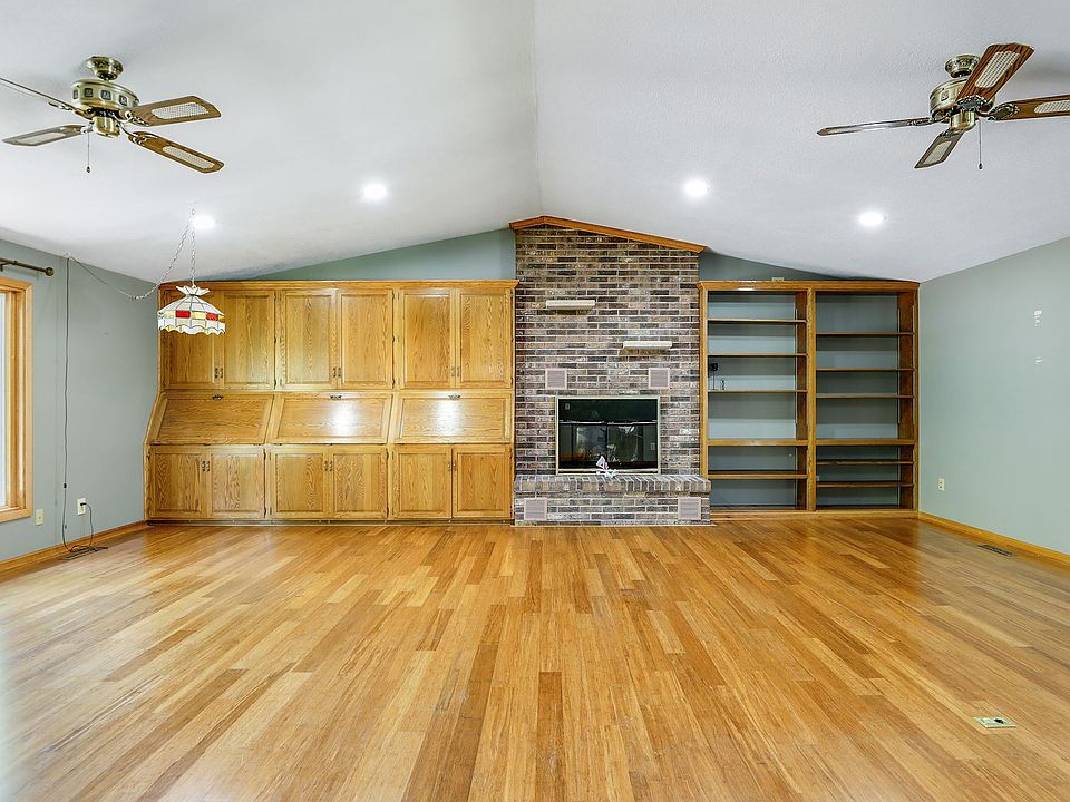 2nd image of 8183 Hyde Ave S