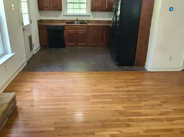 225 Clyde Barrett Rd