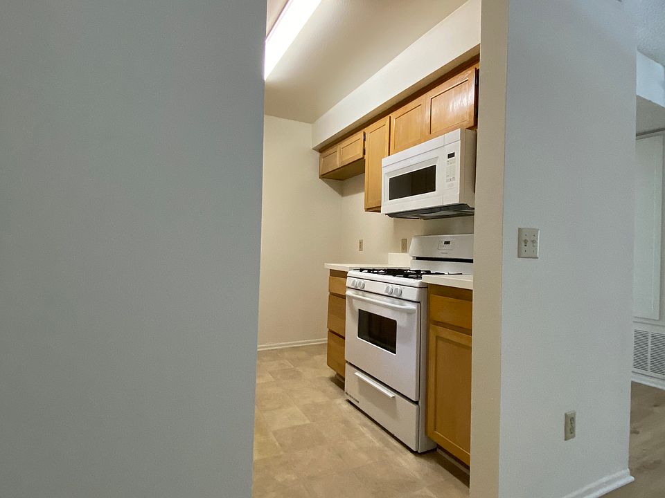 1st image of 22501 Del Valle St #Ad7ad53d0