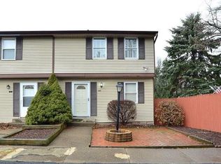 300 Parkwood Dr, Cranberry Township, PA 16066