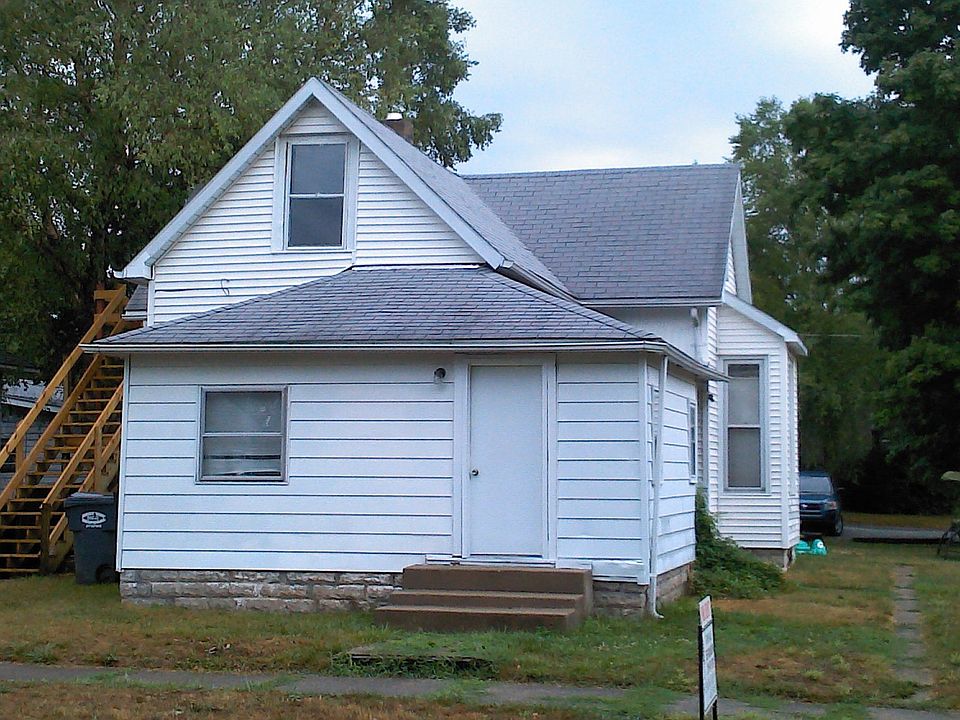 1st image of 814 College Dr APT 1