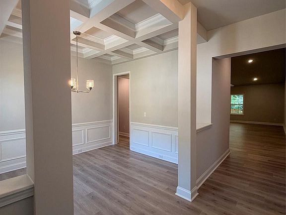 4th image of 2913 Waterford Ln #34