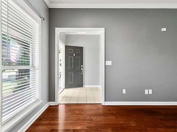 4th image of 4310 Revere Way