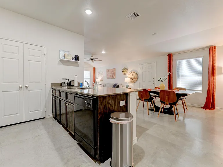 2310 Zanoletti Ct #A — Photo 5