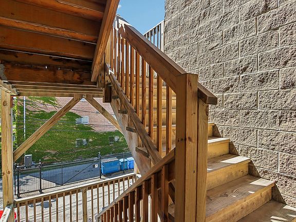 5th image of 4122 S Vincennes Ave APT 3N