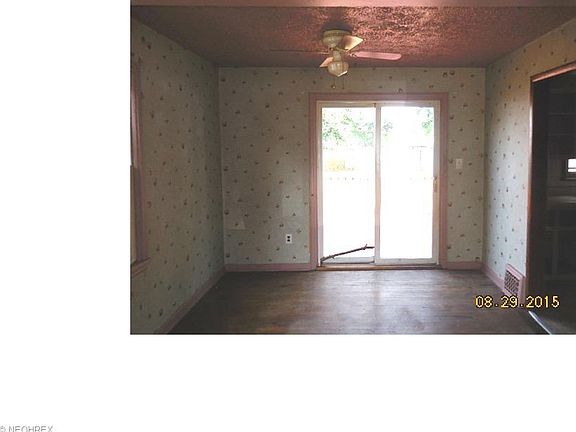 4th image of 871 Davies Ave