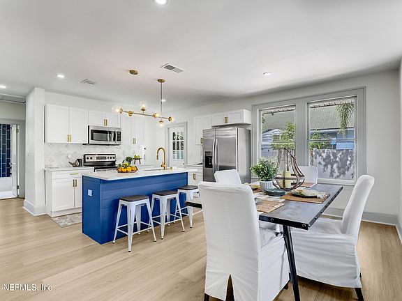 5th image of 4429 LEXINGTON Avenue