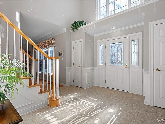 3rd image of 9134 Stephens Manor Dr
