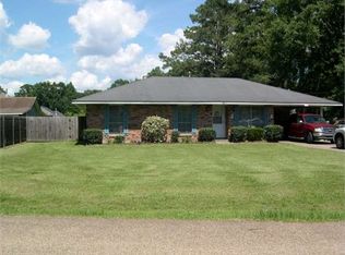 1514 Vine St, Denham Springs, LA 70726
