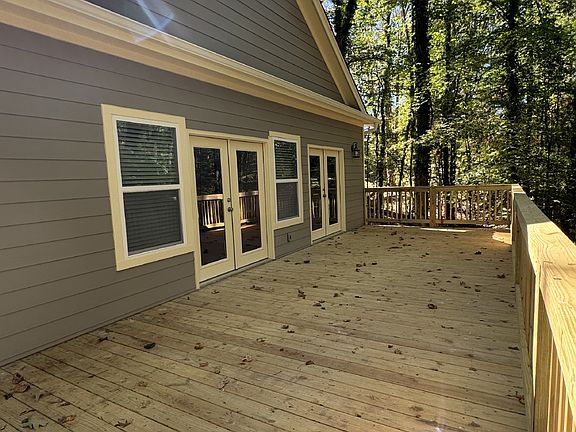 2nd image of 2644 Ladd Dr