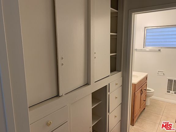 4th image of 1117 10th St APT 5