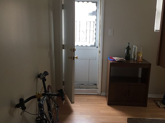 4th image of 1727 S Iseminger St #2