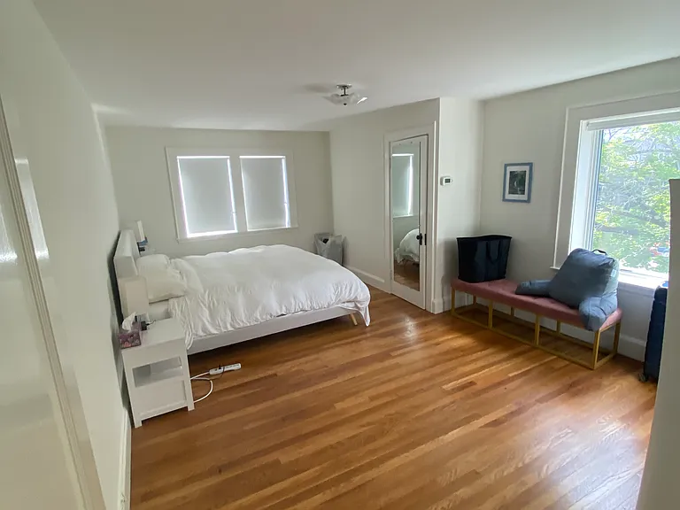 134 Claflin St — Photo 8