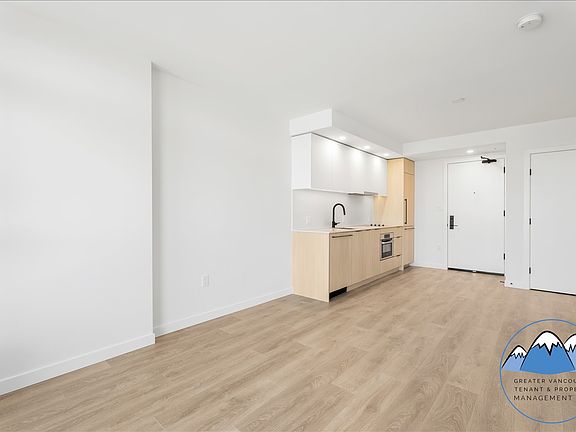 5th image of 13738 Central Ave