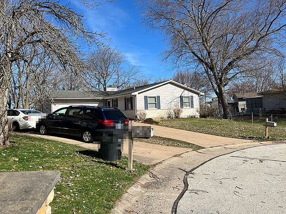 3rd image of 8316 10th St W