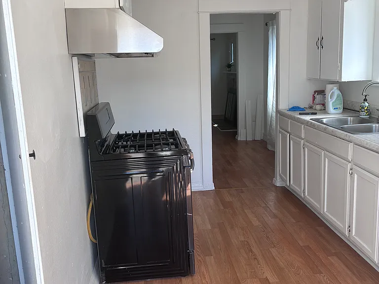 4733 Pine St #H — Photo 6