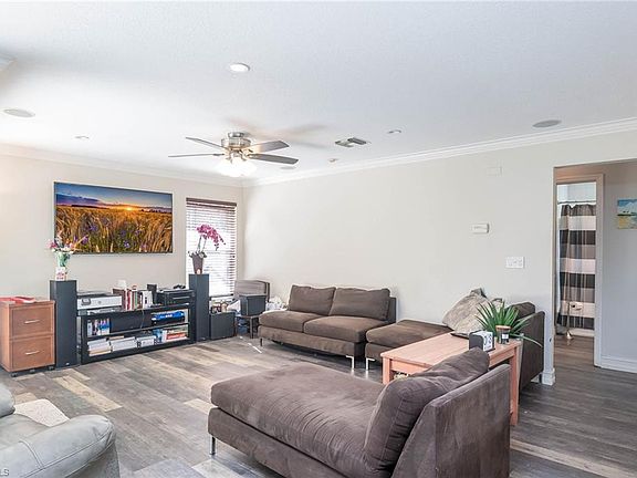 4th image of 5380 Coral Wood DR