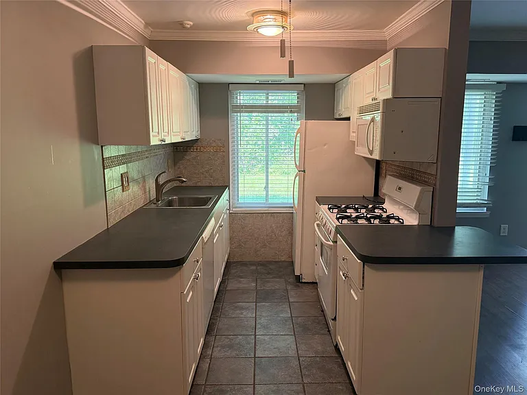 5 Laramie Ct #5 — Photo 8