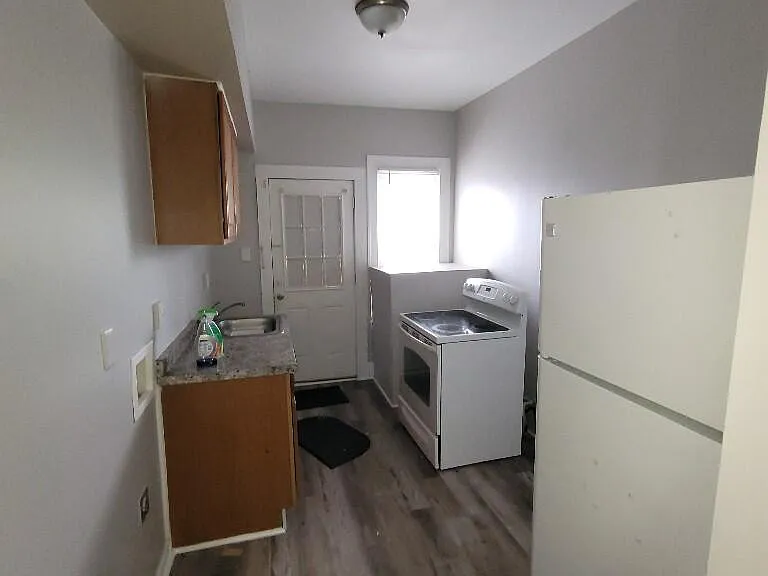 312 Perrin St — Photo 18