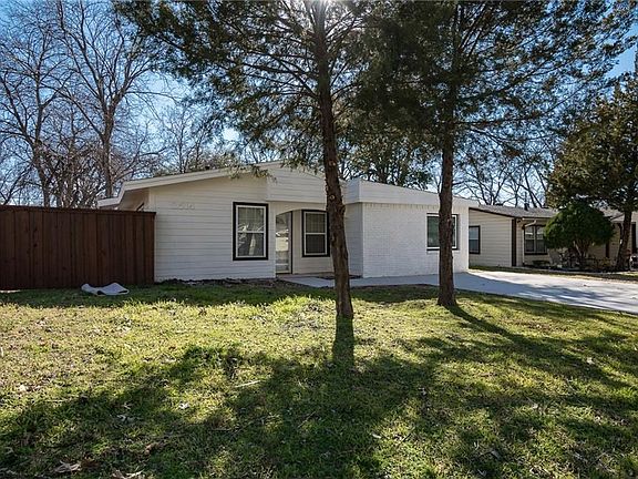 2nd image of 2514 Greenhurst Dr