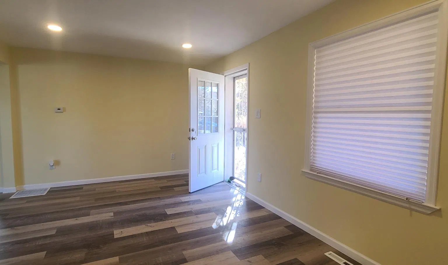 3 bed, 1066 sqft, $2,790 — Photo 1