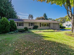 28 Cullens Run, Pittsford, NY 14534