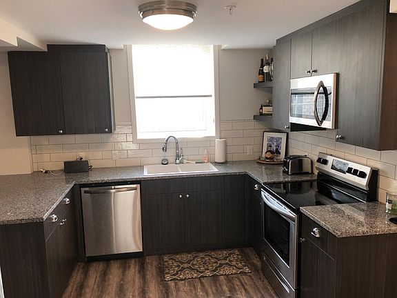 4th image of 3817 Dewey Ave APT 9