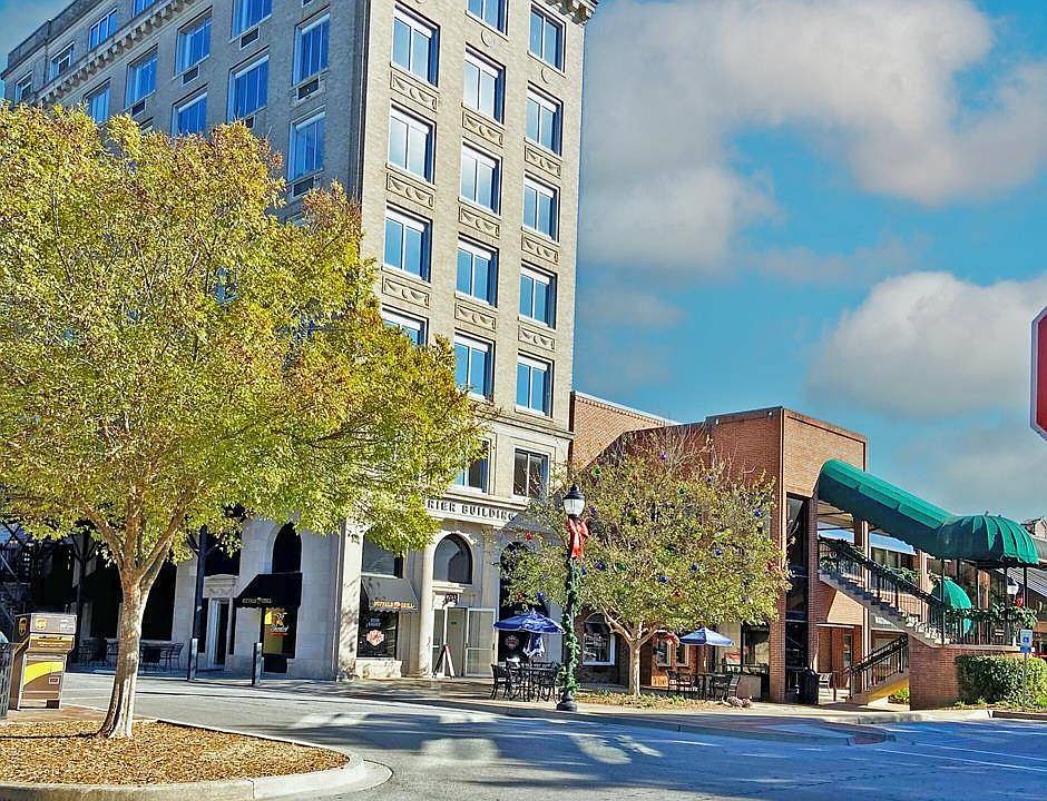 1st image of 327 Main St #6-8
