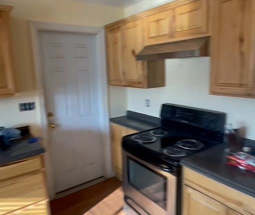 5th image of 238 Valley Dr