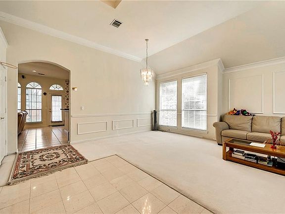 4th image of 2132 Argyle Dr